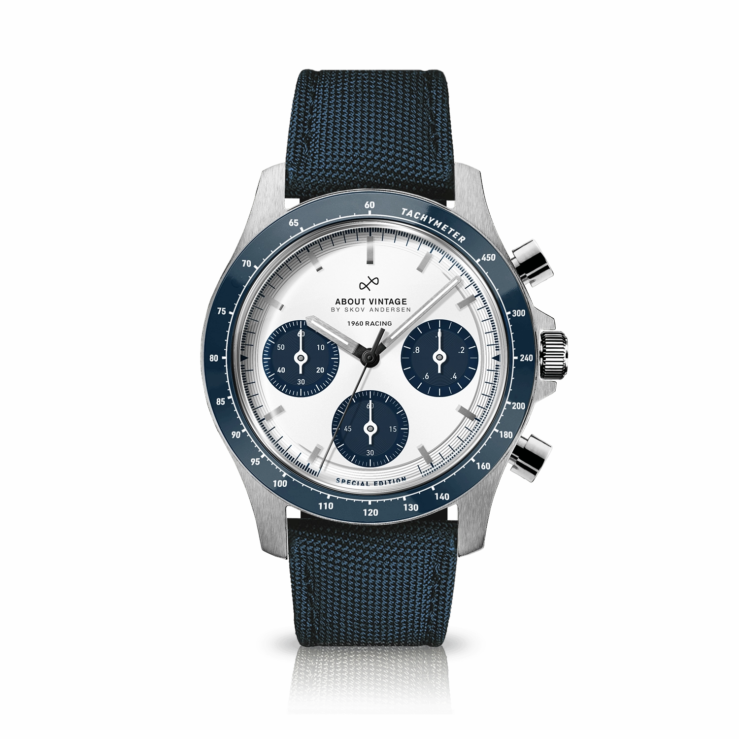 1960 Racing Chronograph. Steel / Navy & White