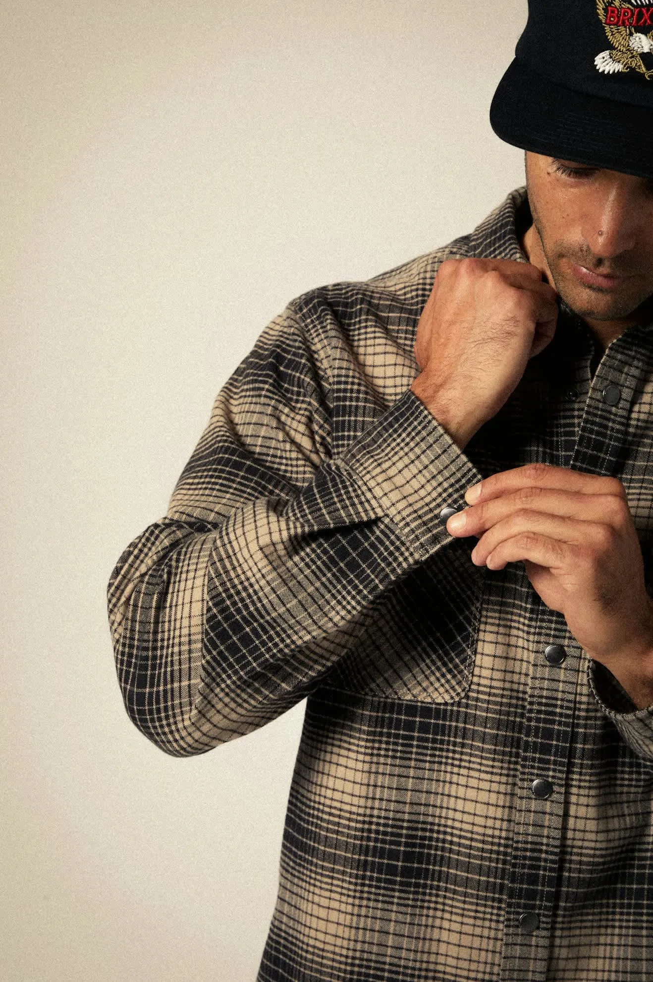 Builders Bowery Stretch Water Resistant L/S Flannel - Black/Cinder Grey