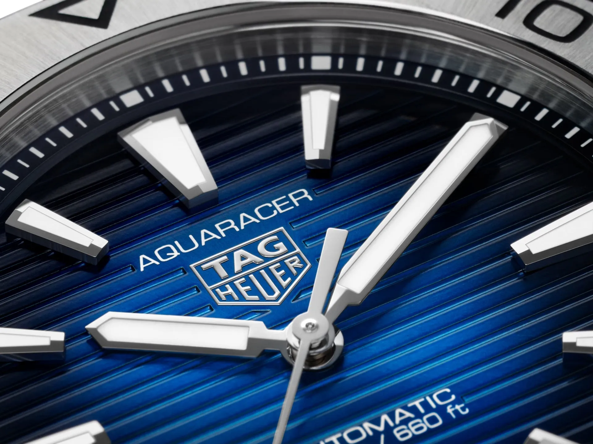 TAG Heuer Aquaracer Professional 200 Automatic Stainless Steel Blue Dial Date Divers Mens Watch WBP2111.BA0627