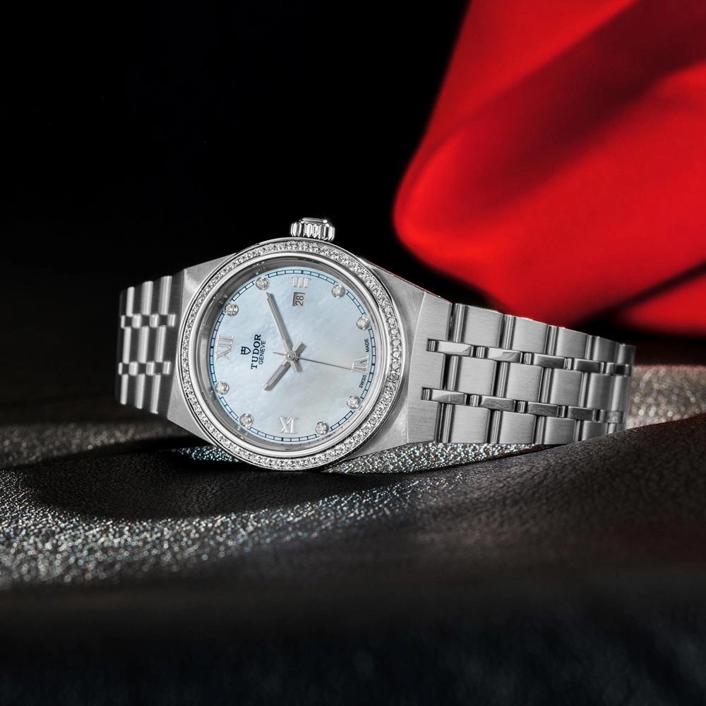 TUDOR Royal 28mm MOP Dial Ladies Watch M28320-0001