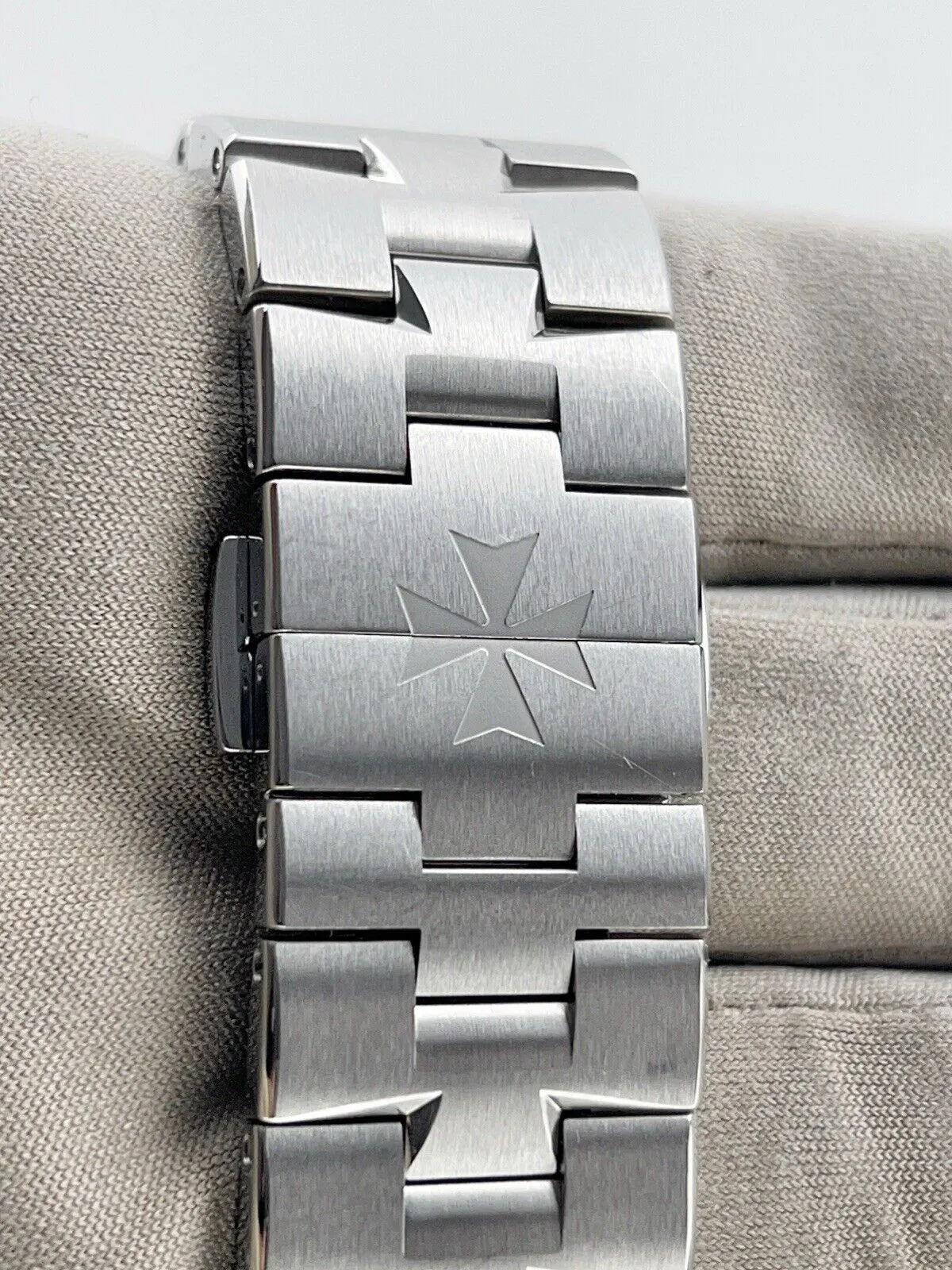 Vacheron Constantin Overseas Chronograph 5500V
